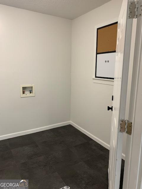 3827 Avant Rd, Blackshear, GA 31516 - laundry area with washer hookup and baseboards