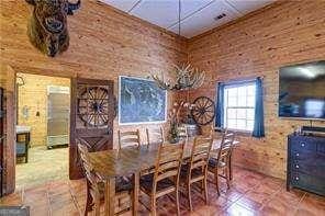 360 Jd Walton Rd, Newnan, GA 30263