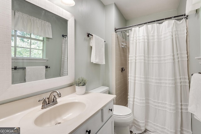 5548 Fitzpatrick Trce, Peachtree Corners, GA 30092 - bathroom featuring toilet, vanity, and curtained shower
