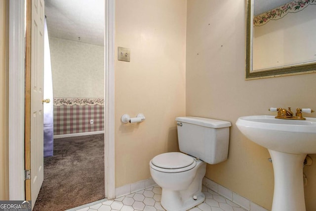 2209 Willoby Ct, Morrow, GA 30260 - half bath with toilet and baseboards