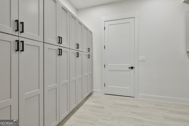 1240 Hayes Sq, Peachtree City, GA 30269 - mudroom with baseboards
