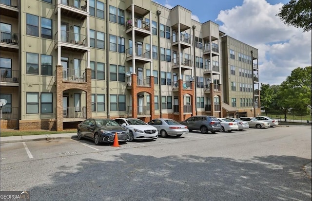 898 Oak St SW Unit 3204, Atlanta, GA 30310 - view of apartment building / complex featuring uncovered parking