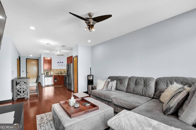 898 Oak St SW Unit 3204, Atlanta, GA 30310 - living area with a ceiling fan, dark wood-type flooring, and recessed lighting