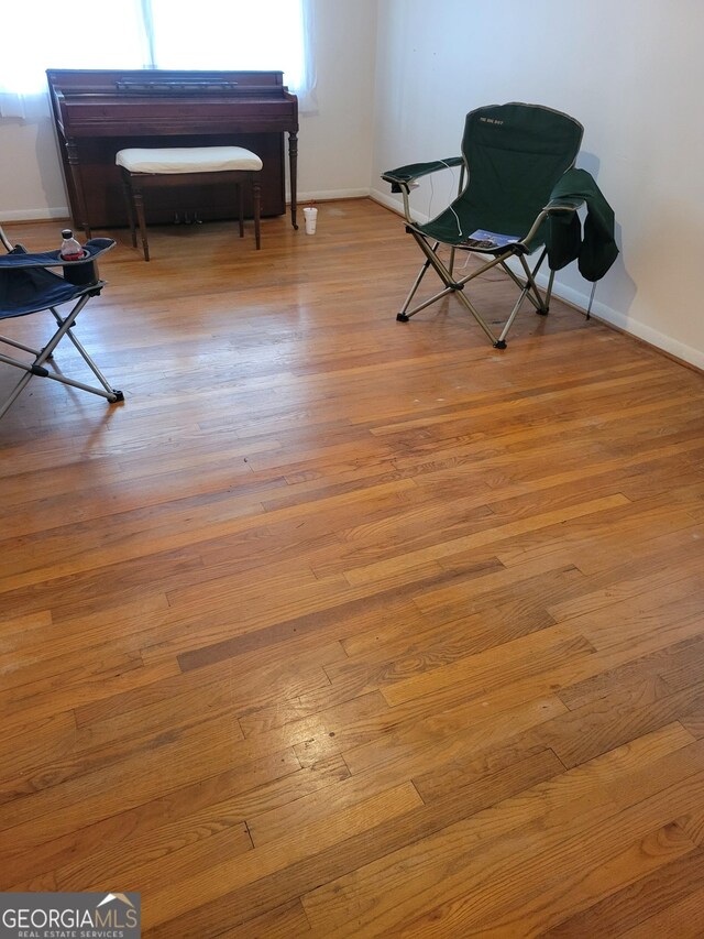 2137 Plantation Ln, Chamblee, GA 30341 - living area with wood finished floors and baseboards