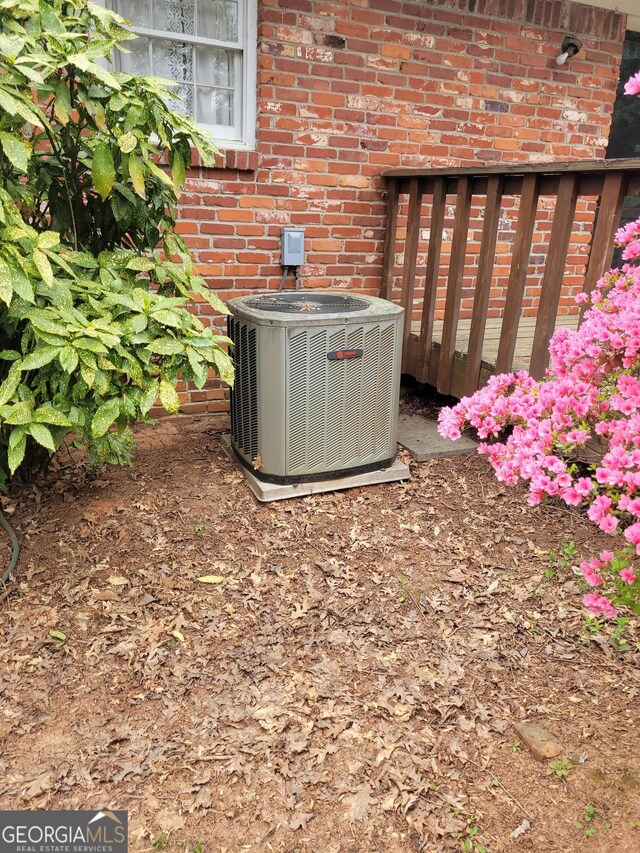 2137 Plantation Ln, Chamblee, GA 30341 - exterior view of central AC and brick siding