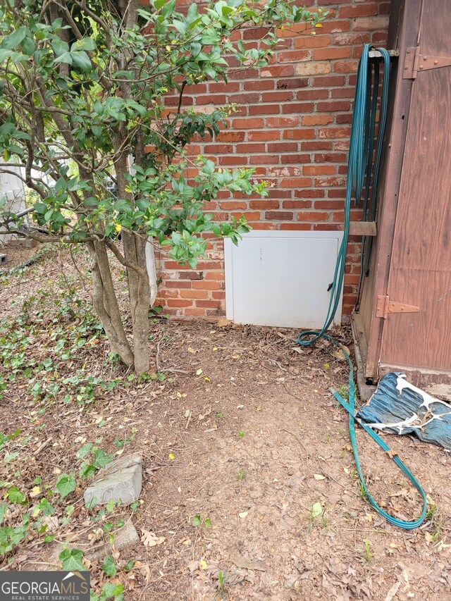 2137 Plantation Ln, Chamblee, GA 30341 - exterior view of brick siding