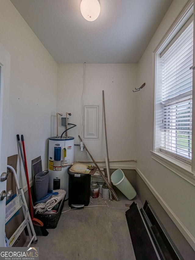 34 Alan Ln Unit 7, Tifton, GA 31793 - laundry area with water heater