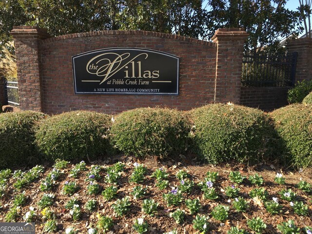 175 Camry Ln, Grayson, GA 30017 - view of property location with nearby suburban area and a nearby body of water