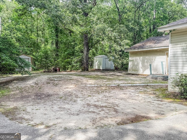 147 Glen Oaks Rd, Perry, GA 31069 - view of yard