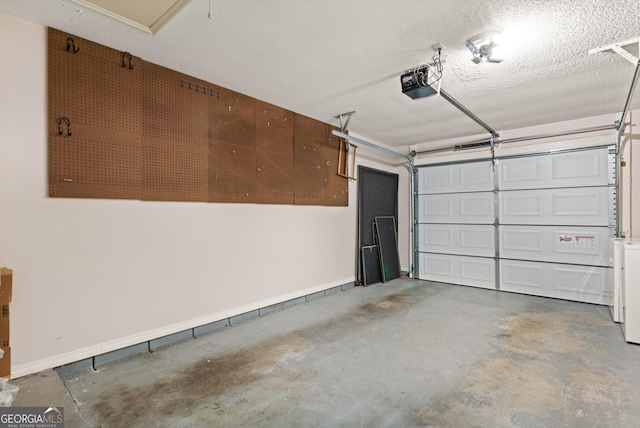 107 Linkside Dr, Saint Simons, GA 31522 - garage featuring a garage door opener