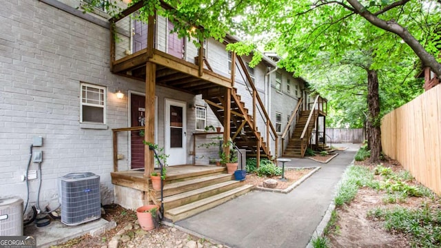 40 Daniel St SE, Atlanta, GA 30312 - entrance to property with central AC unit and brick siding