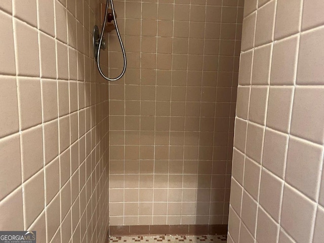 988 Hickory Ridge Dr, Macon, GA 31204 - full bathroom with tiled shower