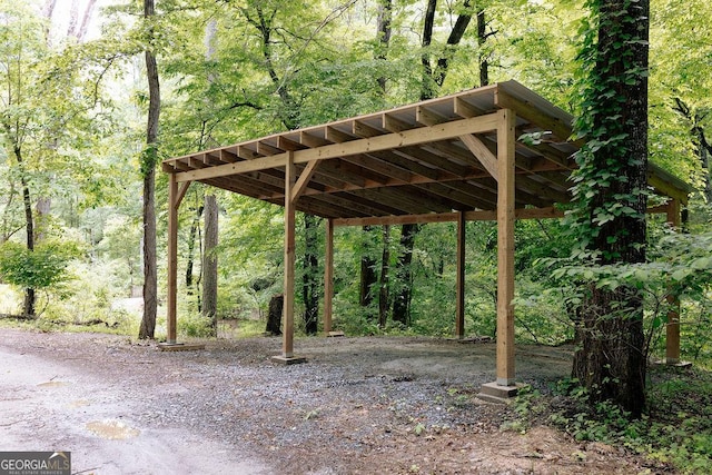 6290 Cascade Palmetto Hwy, Fairburn, GA 30213 - surrounding community with a wooded view