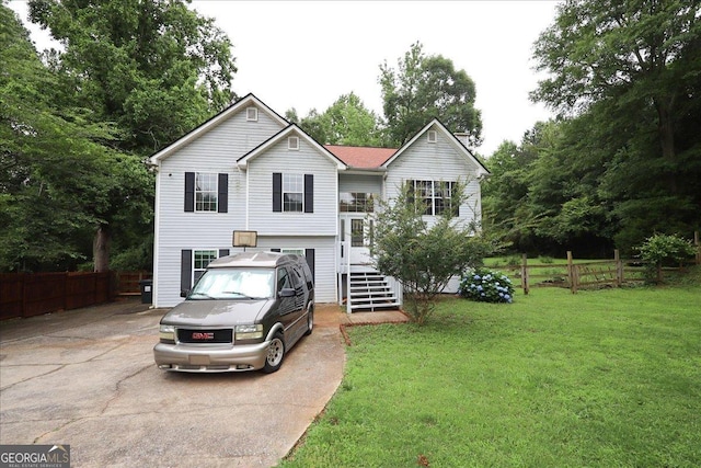 236 Hiram Sudie Rd, Dallas, GA 30157 - bi-level home with stairway