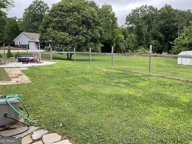 574 Lakeview Dr, Gainesville, GA 30501 - view of yard