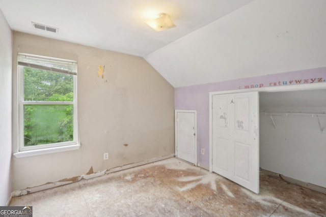 1177 Arlington Ave SW, Atlanta, GA 30310 - additional living space with vaulted ceiling