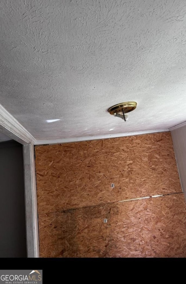 964 Ponce De Leon Cir, Macon, GA 31206 - detailed view of a textured ceiling