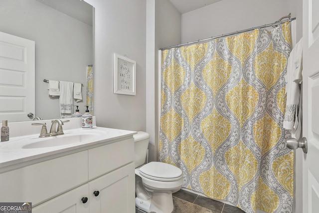 390 Cushing St, Senoia, GA 30276 - bathroom with vanity, toilet, and a shower with curtain