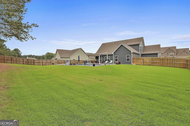 390 Cushing St, Senoia, GA 30276 - back of property with a patio area