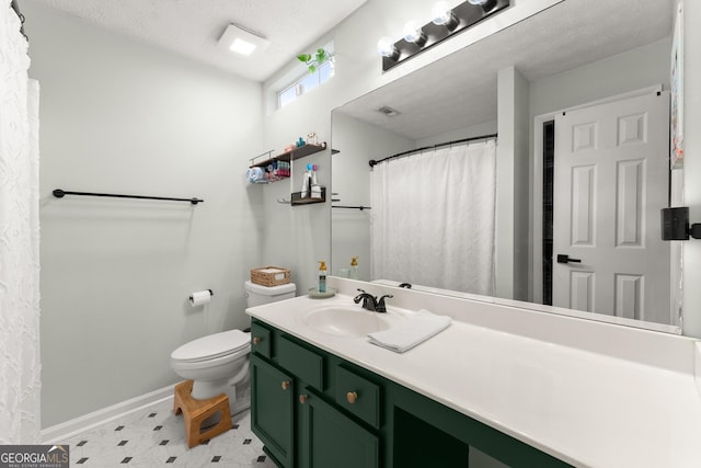 7277 Plum Creek Dr, Gainesville, GA 30507 - full bath with baseboards, vanity, toilet, and a textured ceiling