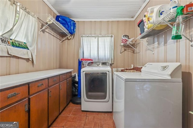 118 Greenwood St, Fairburn, GA 30213 - laundry room featuring washing machine and dryer