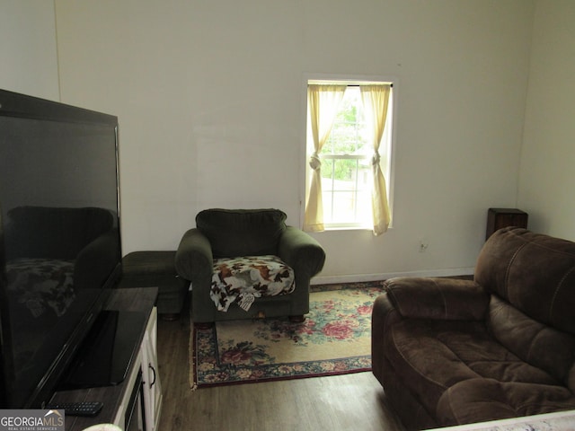 791 Anderson St, Macon, GA 31201 - living room with wood finished floors