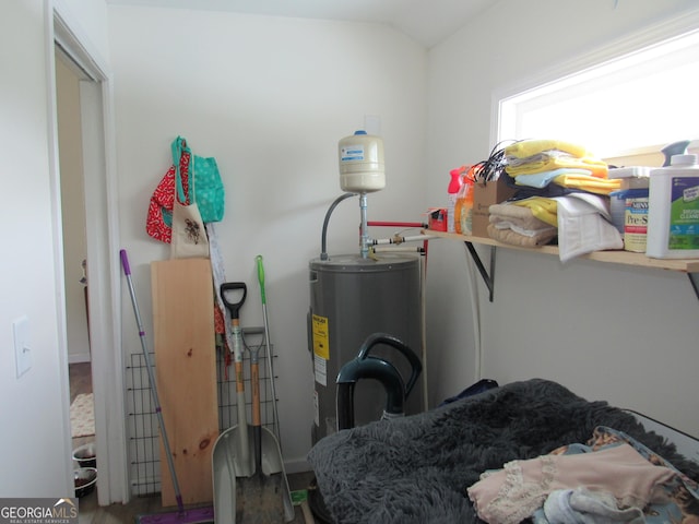 791 Anderson St, Macon, GA 31201 - utility room featuring electric water heater