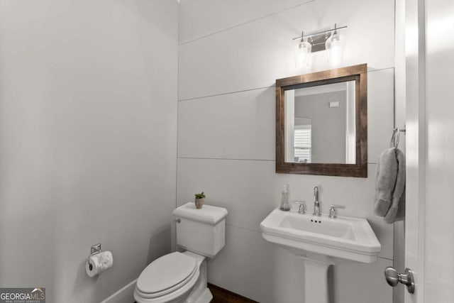1104 Victoria St NE, Atlanta, GA 30319 - half bath featuring toilet