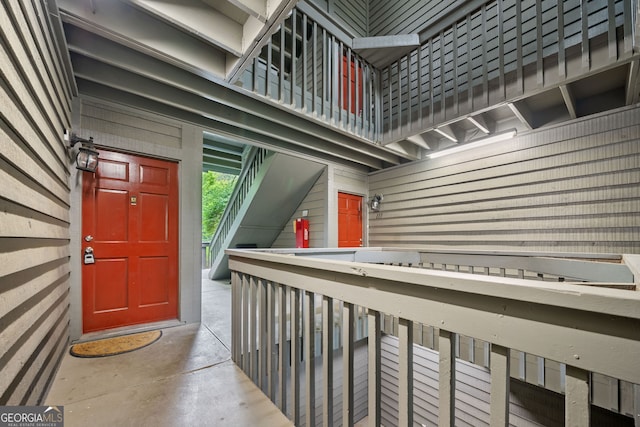 113 Tuxworth Cir, Decatur, GA 30033 - view of exterior entry with a balcony