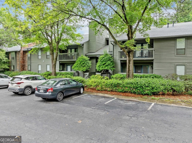 113 Tuxworth Cir, Decatur, GA 30033 - view of property featuring uncovered parking