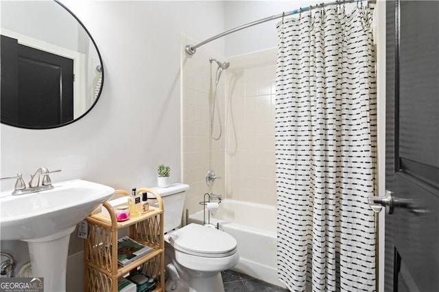 1195 Milton Ter SE Unit 5101, Atlanta, GA 30315 - bathroom featuring shower / tub combo, toilet, tile patterned floors, and a sink