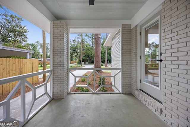 1905 Azalea, Valdosta, GA 31602 - view of unfurnished sunroom