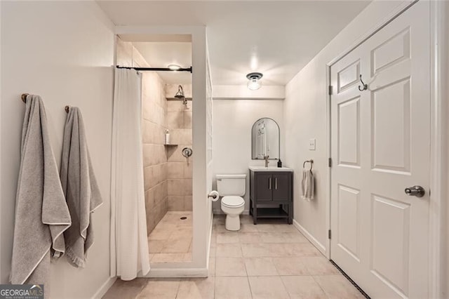5940 Plantation Dr, Roswell, GA 30075 - full bath featuring vanity, toilet, tiled shower, and tile patterned flooring
