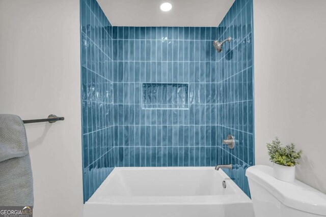 1 N Boundary Pl NW, Atlanta, GA 30318 - full bath featuring toilet, shower / tub combination, and recessed lighting
