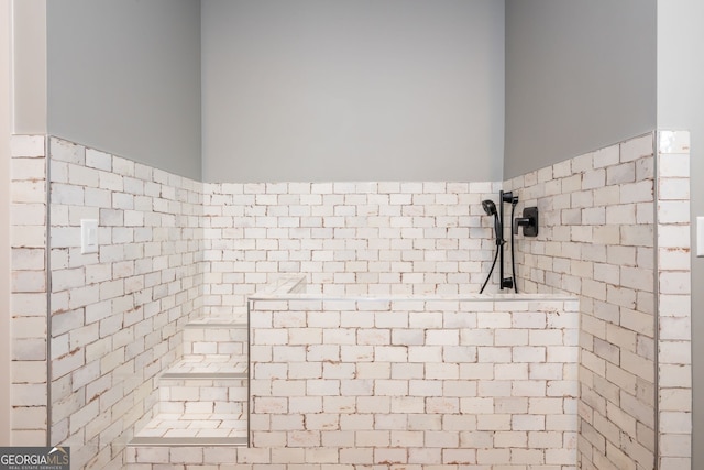 209 Voyles Way, Dawsonville, GA 30534 - full bathroom with tiled shower and wainscoting
