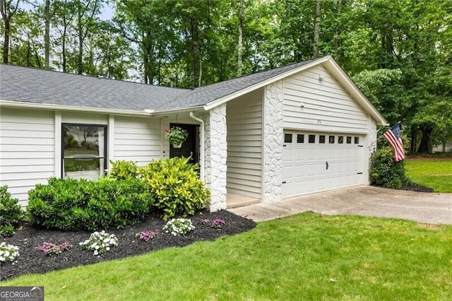 171 N Trce, Alpharetta, GA 30009 - view of front of house with a garage, a front yard, and a shingled roof