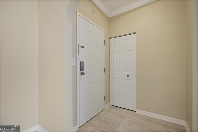 2499 Peachtree Rd Unit 506, Atlanta, GA 30305 - foyer entrance with ornamental molding and arched walkways