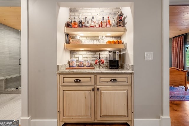 547 Toccoa River Ln, Mineral Bluff, GA 30559 - indoor dry bar featuring baseboards