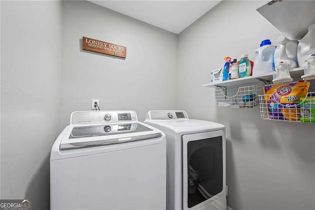 1047 Woodsong Pass Ct, Lawrenceville, GA 30043 - washroom with independent washer and dryer