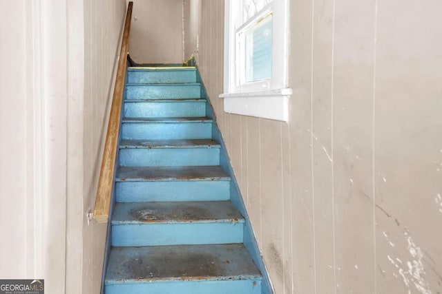 507 W 35th St, Savannah, GA 31415 - view of stairway