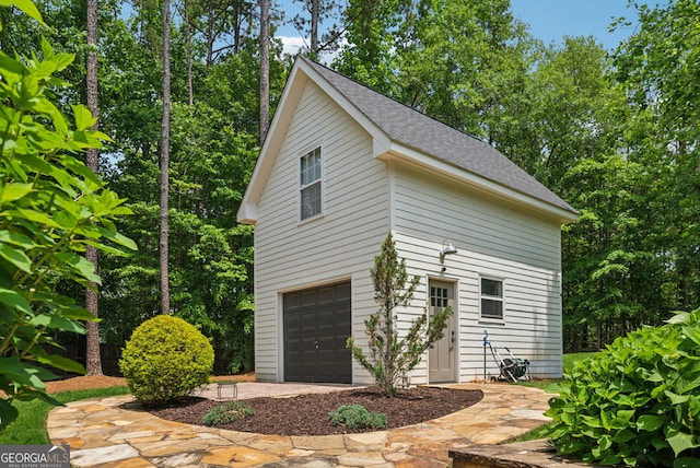 115 Hopewell Grove Dr, Milton, GA 30004 - view of side of property with a garage and a shingled roof