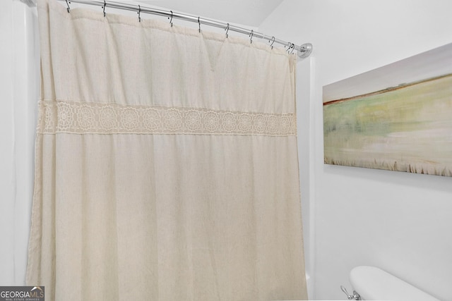 81 Maple Creek Dr, Newnan, GA 30263 - full bath featuring toilet and a shower with curtain