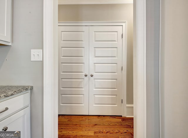 46 Horseshoe Bend Way, Senoia, GA 30276 - hallway featuring wood finished floors