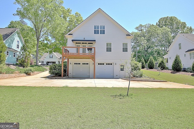 46 Horseshoe Bend Way, Senoia, GA 30276 - rear view of property featuring an attached garage, driveway, and a lawn