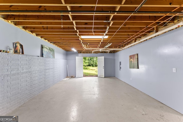40 Wenham Ln, Sharpsburg, GA 30277 - view of garage