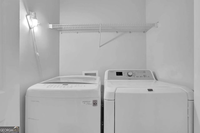 13300 Morris Rd Unit 62, Alpharetta, GA 30004 - washroom featuring washer and dryer