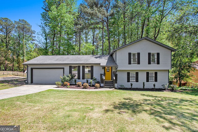 2022 Ramblewood Ct NE, Marietta, GA 30062 - split level home with an attached garage, driveway, a front lawn, and a shingled roof