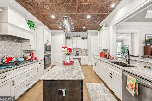 332 Rosshandler Rd, Suwanee, GA 30024 - kitchen featuring a sink, appliances with stainless steel finishes, custom range hood, an ornate ceiling, and white cabinetry