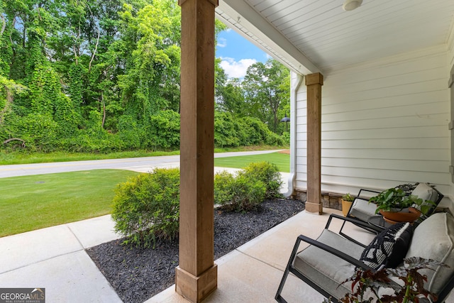 19 E Murphy St, Newnan, GA 30263 - view of patio / terrace