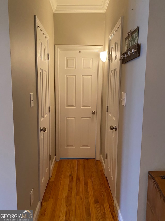 475 Harbour Shores Dr, Jackson, GA 30233 - hall with wood finished floors and ornamental molding